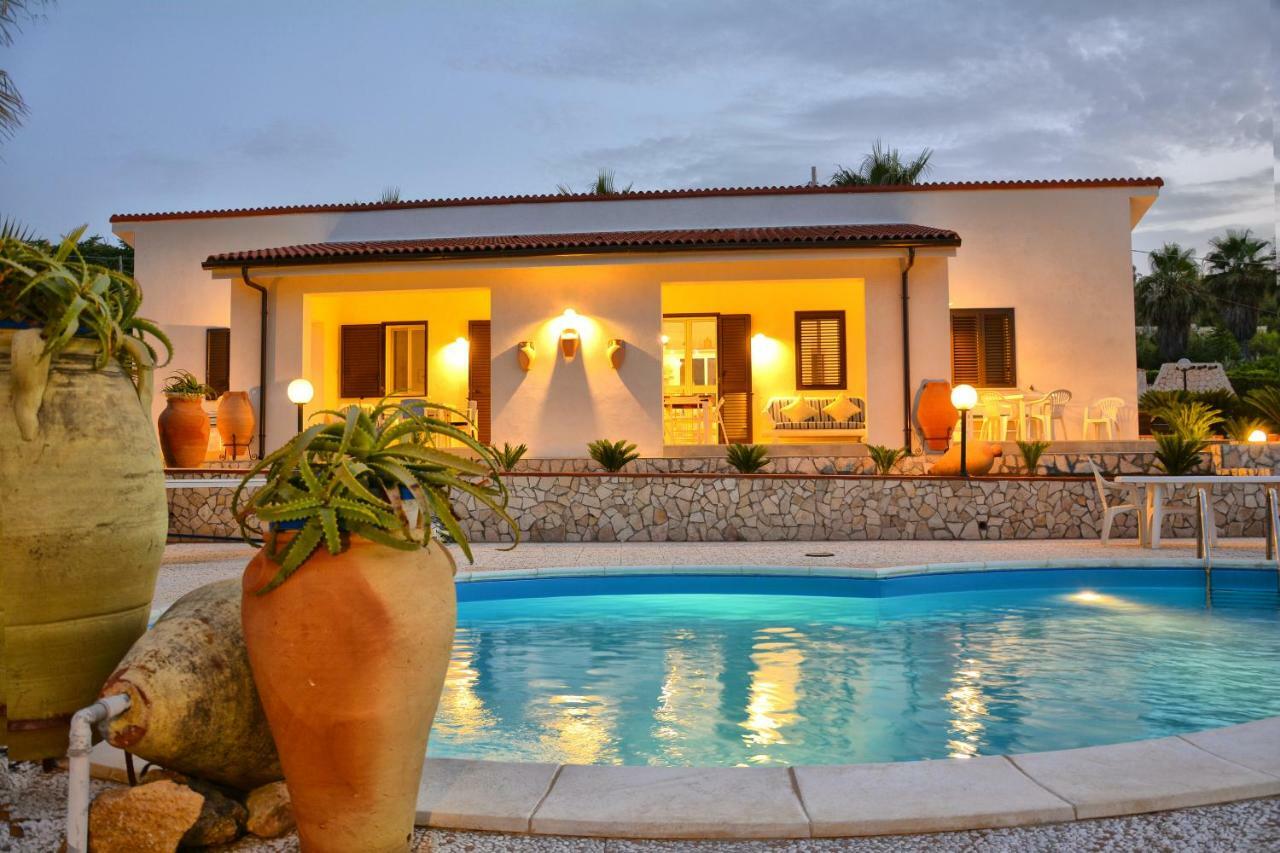 Villa La Casa In Riva Al Mare Augusta Exterior foto